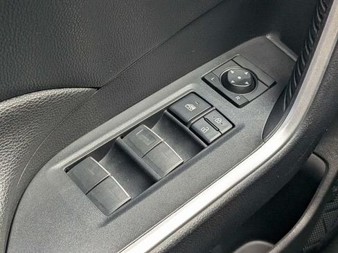 Used 2022 Toyota RAV4 SE AWD/4WD image 25