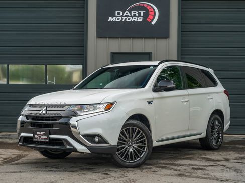 Used 2022 Mitsubishi Outlander GT AWD/4WD image 3