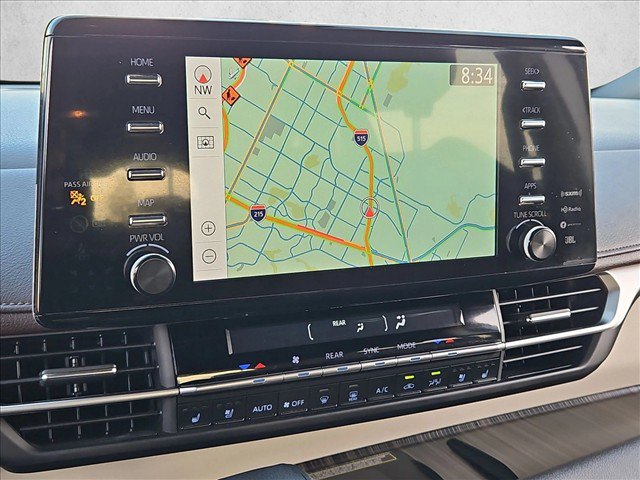 Used 2023 Toyota Sienna Platinum FWD image 13
