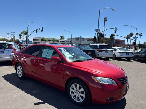 Used 2007 Toyota Camry XLE FWD image 4