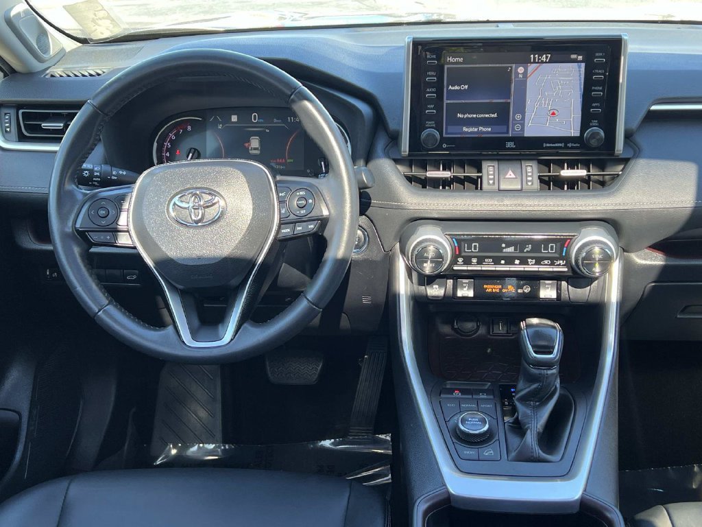 Used 2020 Toyota RAV4 Limited AWD/4WD image 18