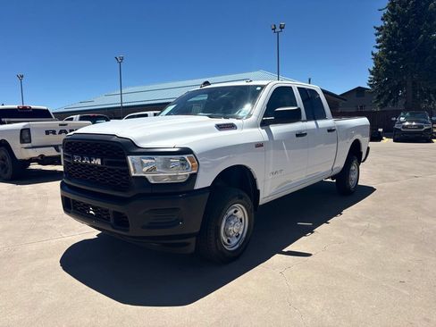 Used 2022 RAM 2500 Tradesman AWD/4WD image 3