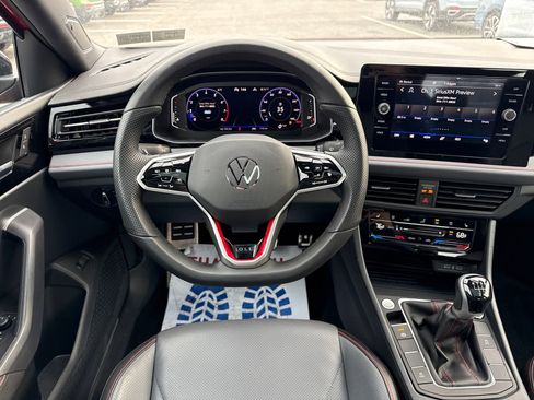 Certified 2025 Volkswagen Jetta GLI Autobahn w/ GLI Black Package image 17