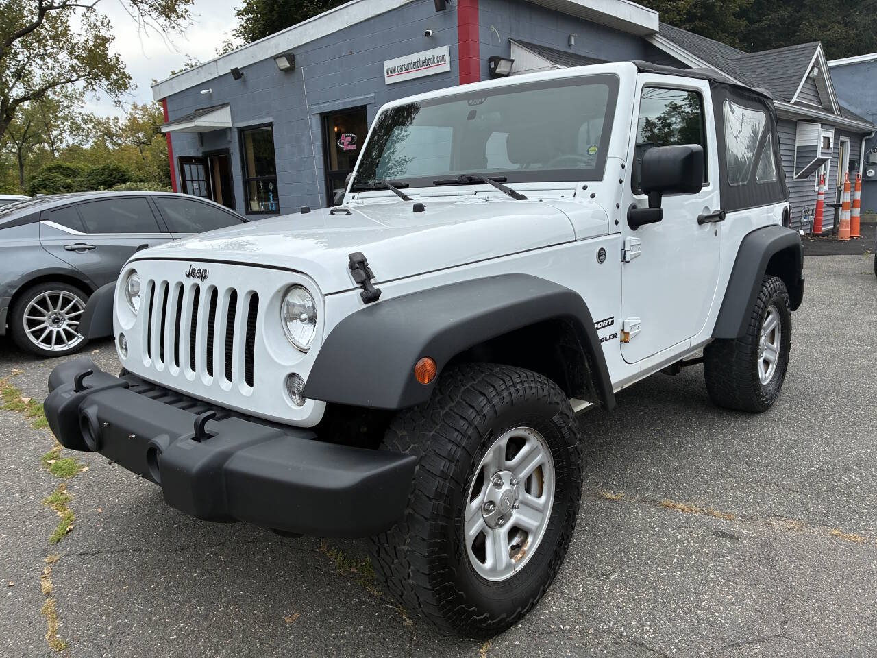 Used 2015 Jeep Wrangler Sport AWD/4WD image 1