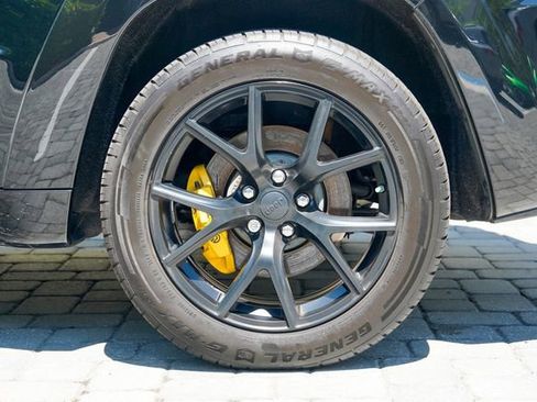 Used 2018 Jeep Grand Cherokee Trackhawk image 17