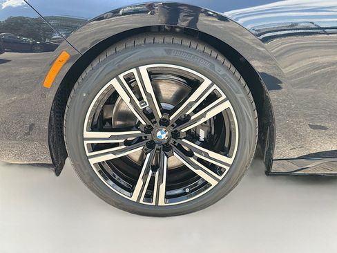 New 2026 BMW 740i w/ Premium Package RWD image 40