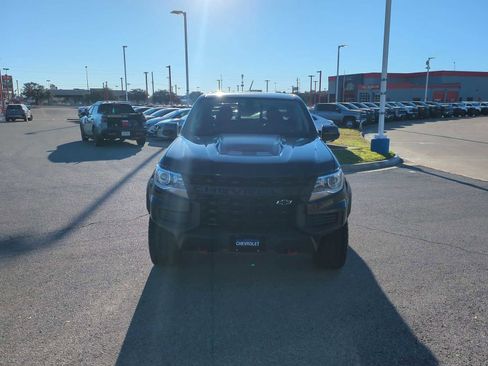 Used 2022 Chevrolet Colorado ZR2 image 3