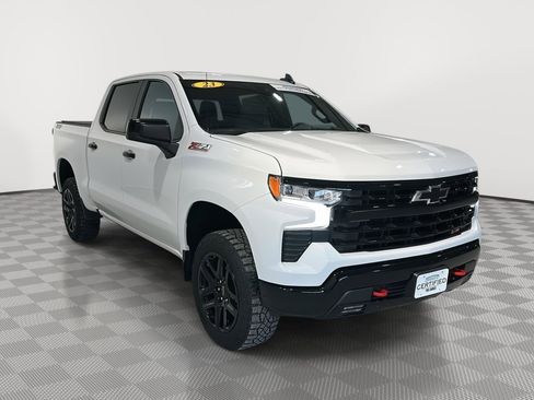 Used 2023 Chevrolet Silverado 1500 LT Trail Boss w/ Convenience Package II image 7