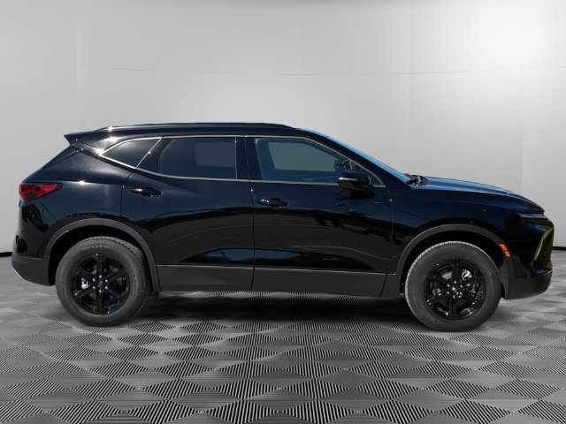 New 2026 Chevrolet Blazer LT w/ Sound & Technology Package AWD/4WD image 6