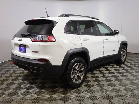 Used 2021 Jeep Cherokee Trailhawk AWD/4WD image 5