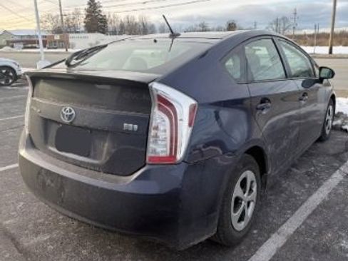Used 2015 Toyota Prius One image 3