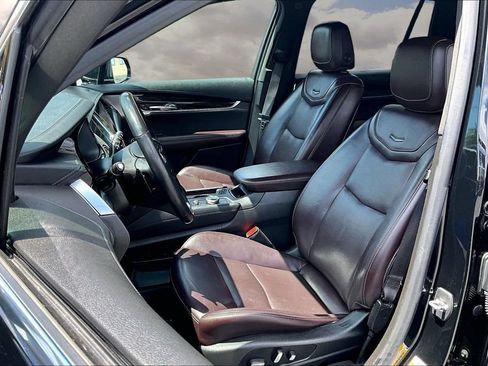 Used 2021 Cadillac XT6 Premium Luxury AWD/4WD image 20