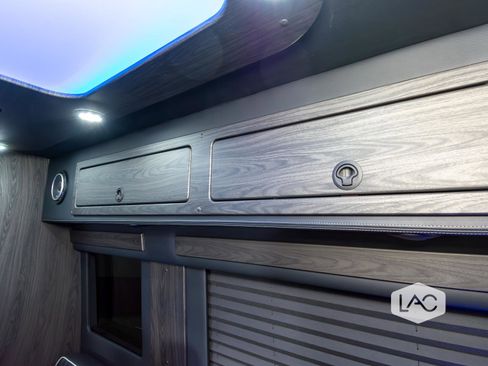 Used 2025 Mercedes-Benz Sprinter 2500 image 8