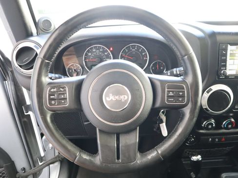 Used 2014 Jeep Wrangler Unlimited Sport w/ Quick Order Package 24S AWD/4WD image 29