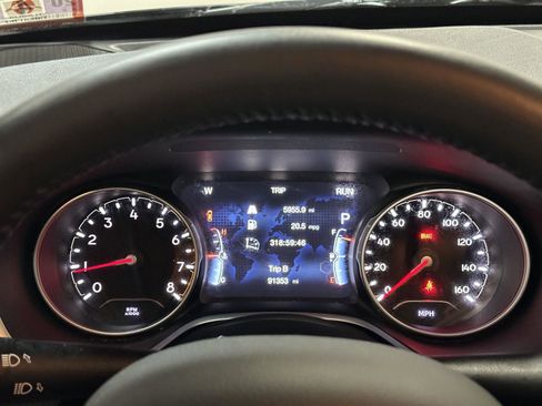 Used 2019 Jeep Compass Latitude AWD/4WD image 27