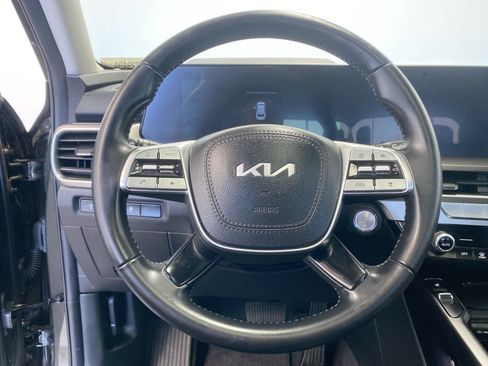 Certified 2024 Kia Telluride S w/ S Sunroof Package FWD image 22