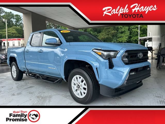 Used 2026 Toyota Tacoma SR5 AWD/4WD image 1