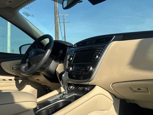 Used 2019 Nissan Murano Platinum w/ Cargo Package FWD image 25