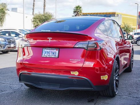 Used 2022 Tesla Model Y Performance image 6