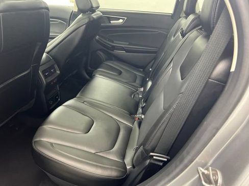 Used 2021 Ford Edge Titanium w/ Equipment Group 301A AWD/4WD image 11