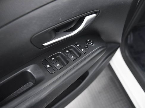 Used 2023 Hyundai Santa Cruz SEL w/ Activity Package image 12