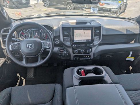 New 2026 RAM 1500 Express AWD/4WD image 16