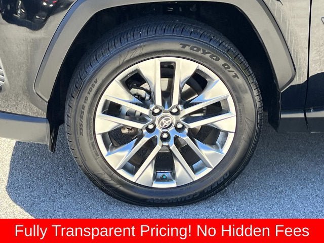 Used 2020 Toyota RAV4 Limited AWD/4WD image 11