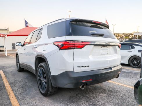 Used 2023 Chevrolet Traverse RS image 9