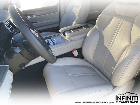 Used 2023 Jeep Wagoneer L Series II image 20