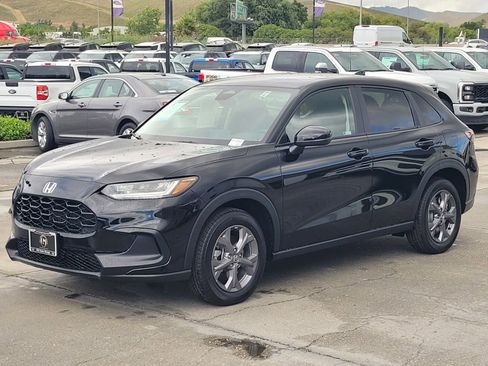 Used 2026 Honda HR-V LX image 8