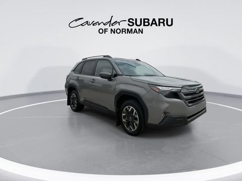 Used 2026 Subaru Forester Premium AWD/4WD image 2