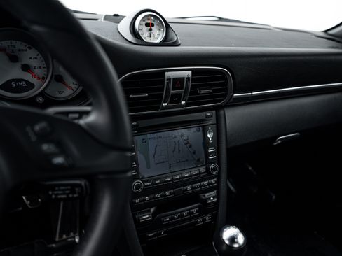 Used 2012 Porsche 911 Carrera 4S image 21