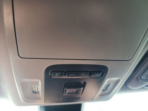 Used 2023 Toyota Camry XSE image 19