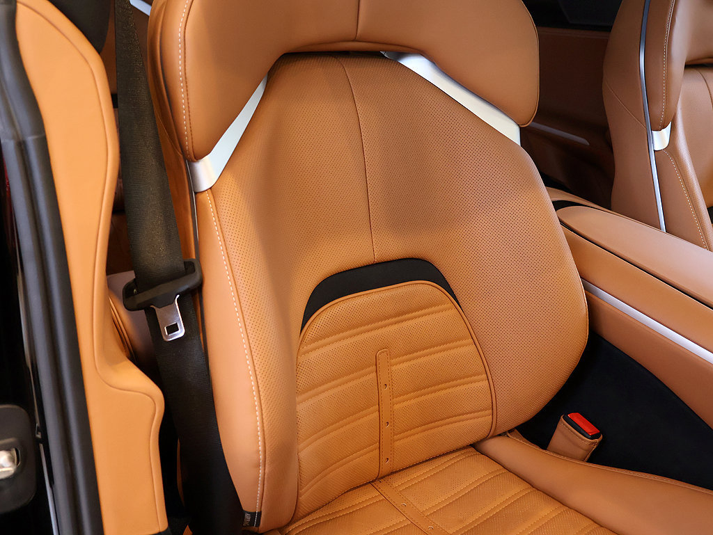 Certified 2024 Ferrari Purosangue AWD/4WD image 20