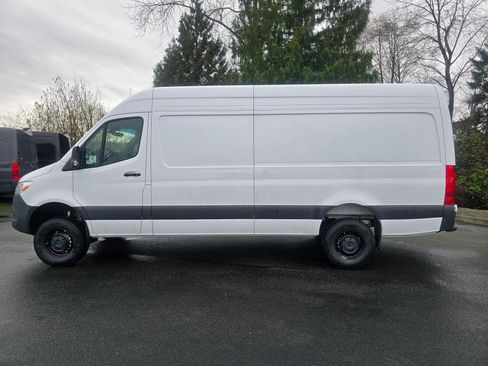 New 2026 Mercedes-Benz Sprinter 2500 image 3