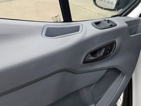Used 2018 Ford Transit 350 XLT image 10