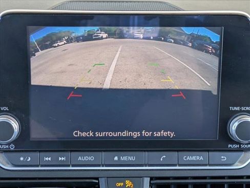 Used 2024 Nissan Altima 2.5 SV image 10