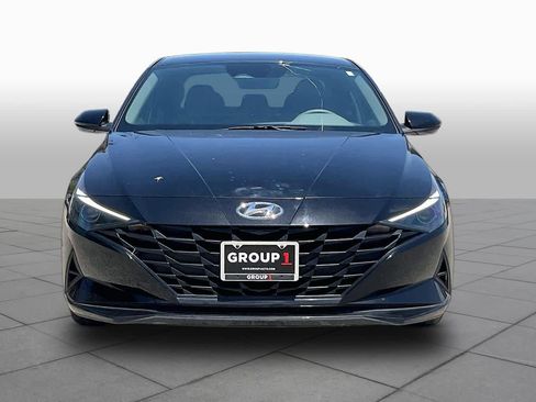 Used 2023 Hyundai Elantra SEL w/ Cargo Package FWD image 4