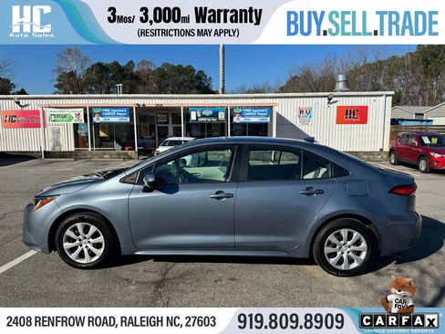 Used 2021 Toyota Corolla LE image 2