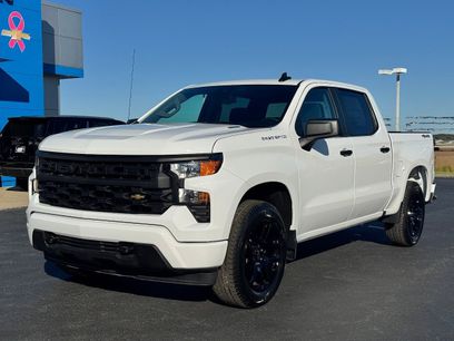 New 2026 Chevrolet Silverado 1500 Custom w/ LPO, Dark Essentials Package
