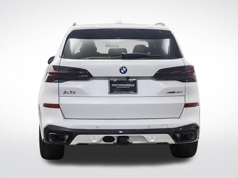 New 2026 BMW X5 xDrive40i w/ M Sport Package AWD/4WD image 4