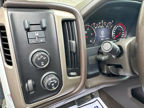 Used 2015 GMC Sierra 2500 Denali w/ Duramax Plus Package AWD/4WD image 16