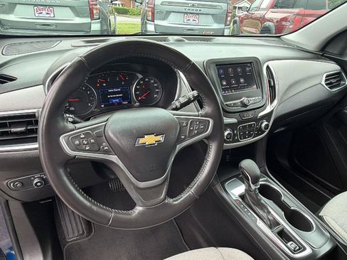 Used 2022 Chevrolet Equinox LT FWD image 22