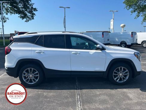 Used 2022 GMC Terrain SLT AWD/4WD image 4