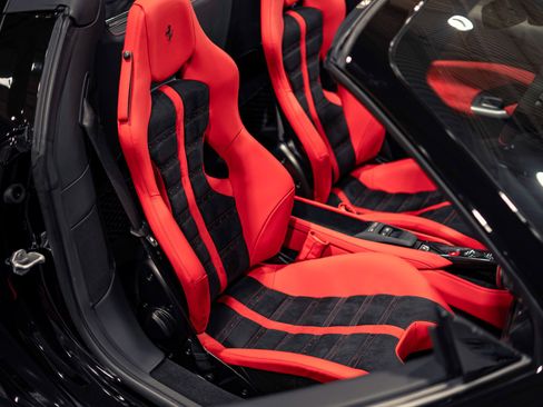 Used 2023 Ferrari F8 Tributo RWD image 36
