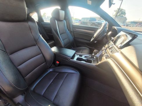 Used 2019 Honda Accord Sport image 9