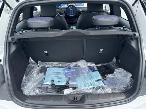 New 2026 MINI Cooper 2-Door Hardtop FWD image 5