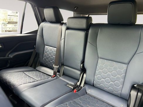 New 2026 Toyota 4Runner 4WD image 13
