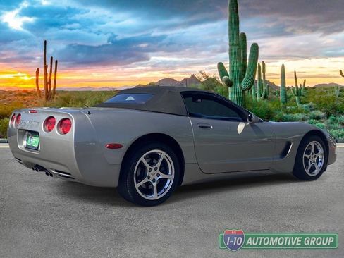 Used 2001 Chevrolet Corvette Convertible w/ Preferred Equipment Group2 RWD image 5