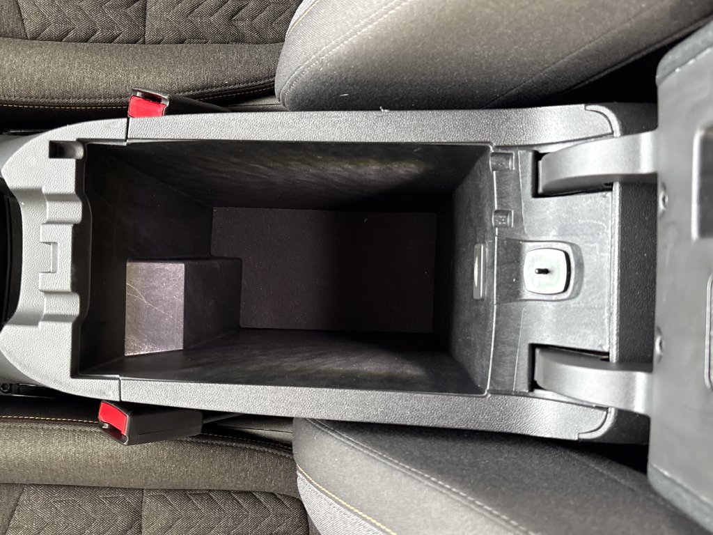 Used 2024 Chevrolet Equinox LT FWD image 25